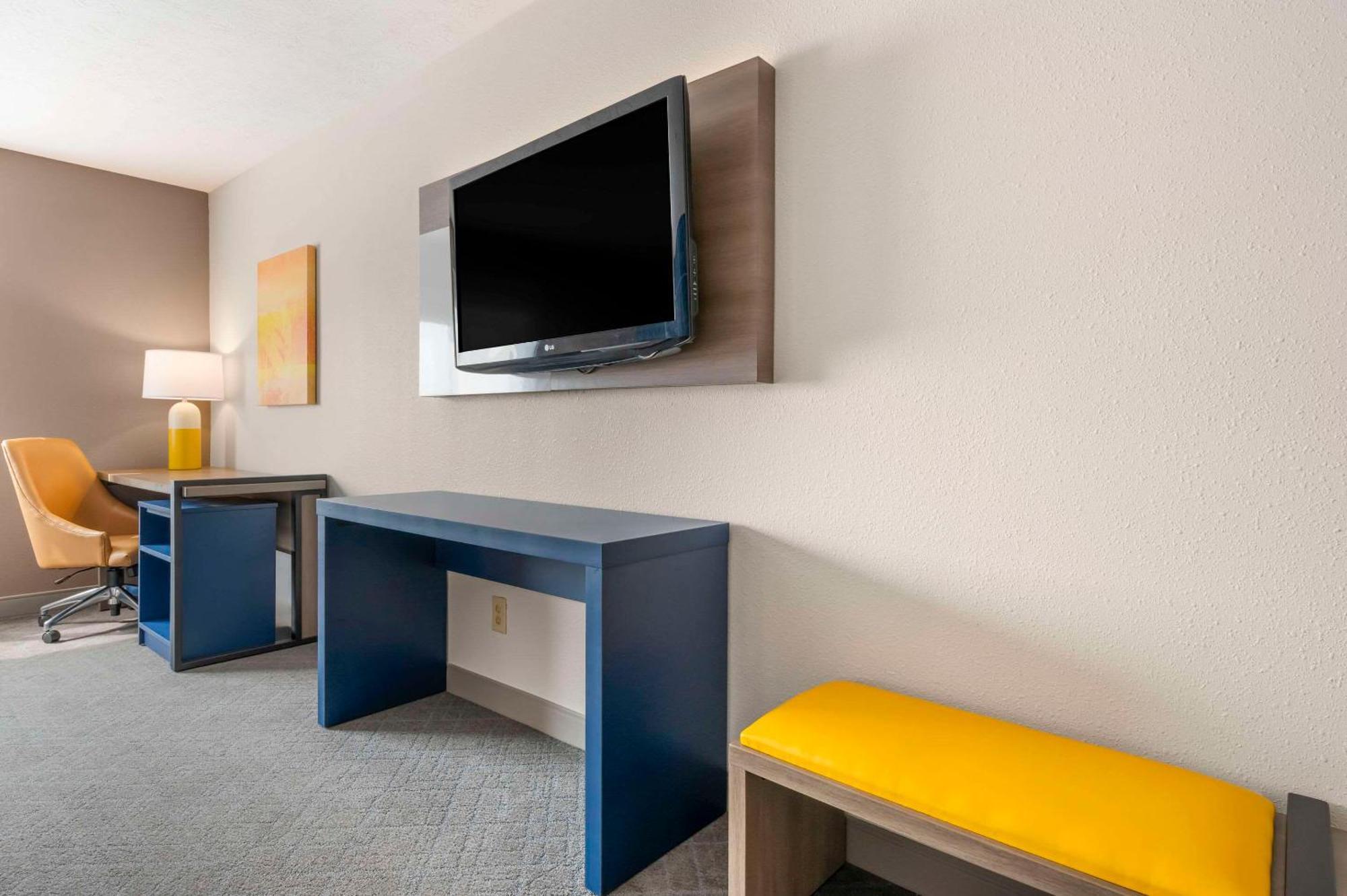 Comfort Inn Edinburgh - Columbus Exterior photo